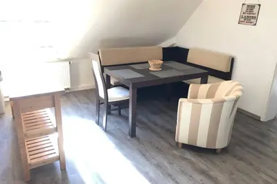 Ein Sitzbereich in der Unterkunft Ferienwohnung 