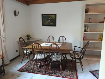 Ein Sitzbereich in der Unterkunft Apartment O2 - Gehobene 4-Zimmer Wohnung 145qm für 1-6 Personen 2x DZ 1x ZZ