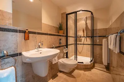Ein Badezimmer in der Unterkunft Naturhotel Sachsenbaude Oberwiesenthal - Indoor-Pool & Outdoor-Whirlpool
