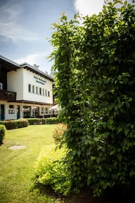 Ein Garten an der Unterkunft Hotel Russweiher