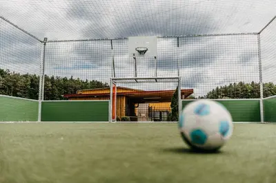 Tennis und/oder Squash in der Unterkunft Familienhotel Friedrichshof oder in der Nähe
