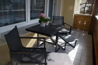 Ein Sitzbereich in der Unterkunft Ferienwohnung Seenglück