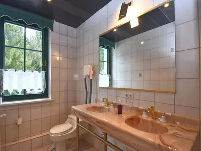 Ein Badezimmer in der Unterkunft Luxurious Apartment in Jägersgrün with Saunas