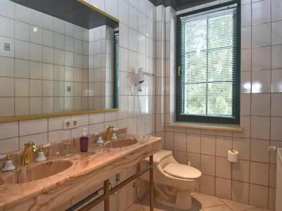 Ein Badezimmer in der Unterkunft Luxurious Apartment in Jägersgrün with Saunas