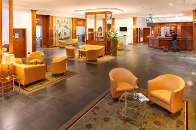 Ein Sitzbereich in der Unterkunft Best Western Ahorn Hotel Oberwiesenthal – Adults Only