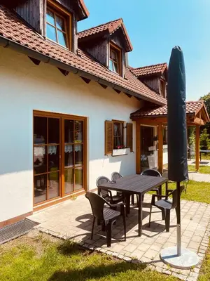 Das Gebäude in dem sich die Ferienwohnung befindet