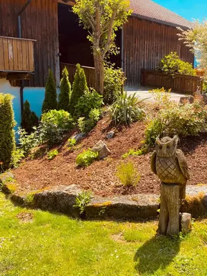 Ein Garten an der Unterkunft Bärenhof