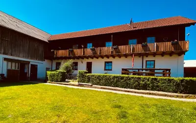 Ein Garten an der Unterkunft Bärenhof