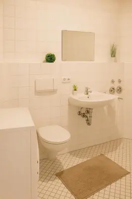 Ein Badezimmer in der Unterkunft SUNNYHOME Monteurwohnungen und Apartments in Weiden