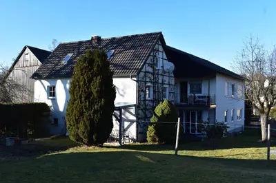 Das Gebäude in dem sich das Privatzimmer befindet