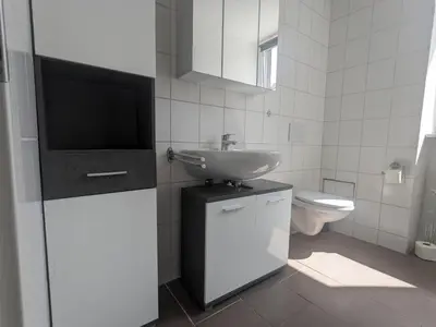 Ein Badezimmer in der Unterkunft Monteurunterkunft Windischeschenbach by HausGruenerBaum