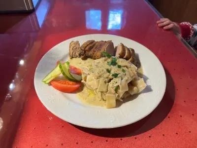 Essen im Hotel oder in der Nähe
