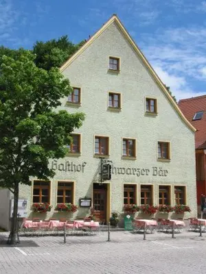 Das Gebäude in dem sich die Pension befindet