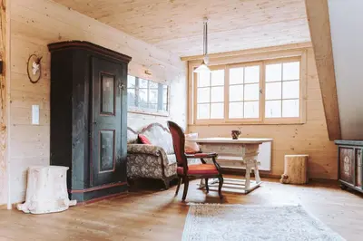Ein Sitzbereich in der Unterkunft Hotel Am Fichtelsee