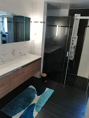 Ein Badezimmer in der Unterkunft Ferienwohnung Neuhaus