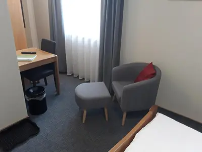 Ein Sitzbereich in der Unterkunft Wirtshaus Birkenhof