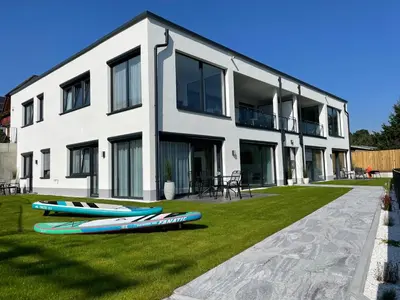 Der Swimmingpool an oder in der Nähe von Apartments Saaldorf-Ferienhaus mit 6 Apartments 45qm-120qm direkt am Thüringer Meer-Bleilochtalsperre