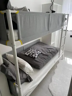 Ein Bett oder Betten in einem Zimmer der Unterkunft Apartments Saaldorf-Ferienhaus mit 6 Apartments 45qm-120qm direkt am Thüringer Meer-Bleilochtalsperre