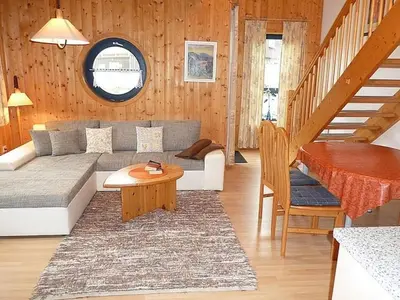 Ein Sitzbereich in der Unterkunft Ferienhaus Nr 18B, Feriendorf Hagbügerl, Bayr Wald