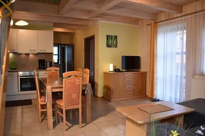 Küche/Küchenzeile in der Unterkunft Ferienhaus Nr 16A3, Feriendorf Hagbügerl, Bayr Wald