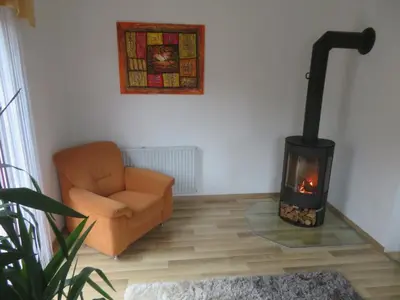 Ein Sitzbereich in der Unterkunft Ferienhaus Waldblick