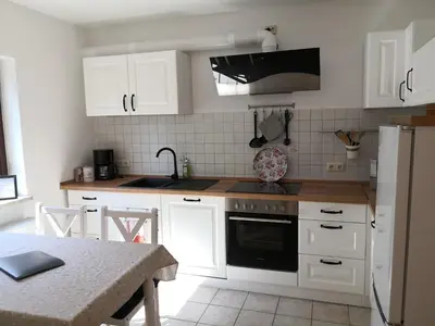 Küche/Küchenzeile in der Unterkunft Pumphuts Scheune Ferienwohnungen Nr 5 - 9 beim Freizeitpark Plohn