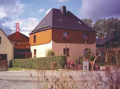 Das Gebäude in dem sich die Ferienwohnung befindet