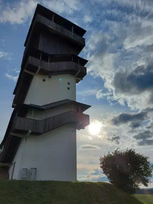 Das Gebäude in dem sich die Ferienwohnung befindet