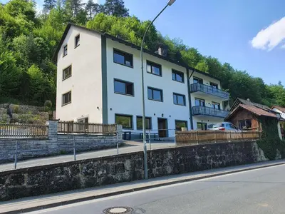 Das Gebäude in dem sich die Pension befindet