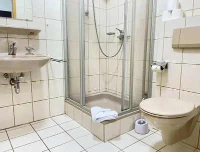 Ein Badezimmer in der Unterkunft SAD171 - Monteurappartement in super Lage