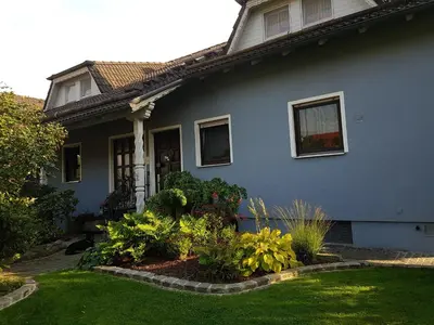 Ein Garten an der Unterkunft Ferienwohnung Robl