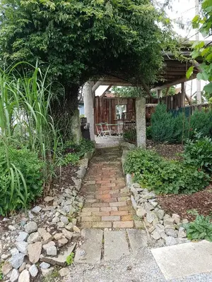 Ein Garten an der Unterkunft Ferienwohnung Robl