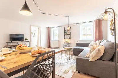 Ein Sitzbereich in der Unterkunft Lexapartments Design Apartment Altstadt Toplage 2 Zimmer