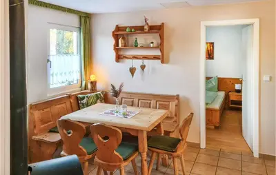 Ein Sitzbereich in der Unterkunft Ferienhaus Hauptstrasse B