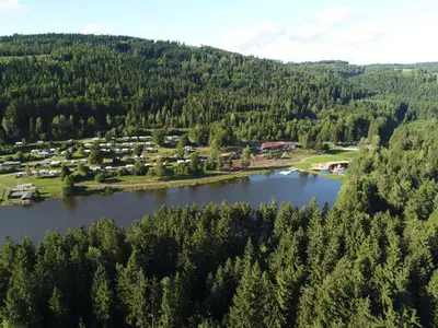 Naturlandschaft in der Nähe des Campingplatzes