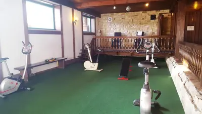Das Fitnesscenter und/oder die Fitnesseinrichtungen in der Unterkunft Meister BÄR HOTEL Bayreuth