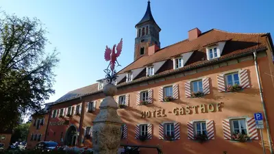Das Gebäude in dem sich das Hotel befindet