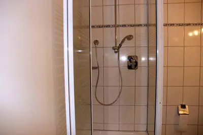 Ein Badezimmer in der Unterkunft Hotel Gasthof Zum weissen Lamm