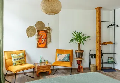 Ein Sitzbereich in der Unterkunft Kerkermeister Pension