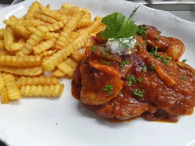 Essen im Hotel oder in der Nähe