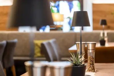 Ein Sitzbereich in der Unterkunft Hotel zum ehem. königl. Bayr. Forsthaus
