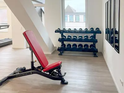 Das Fitnesscenter und/oder die Fitnesseinrichtungen in der Unterkunft DORMERO Hotel Hersbruck