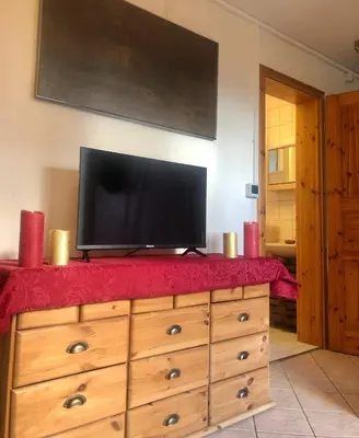 TV/Unterhaltungsangebot in der Unterkunft Hundeurlaub im Tiny House im Wald