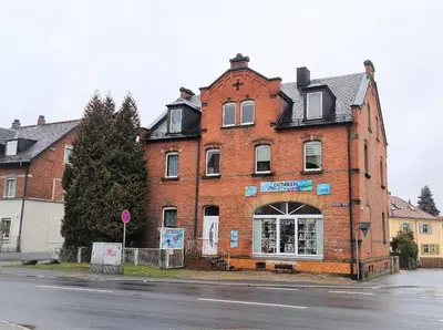 Grundriss der Unterkunft Apartment Bayreuth, Große Ferienwohnung im Haus mit Kunst, 3 Schlafzimmer, Küche, Parkplatz