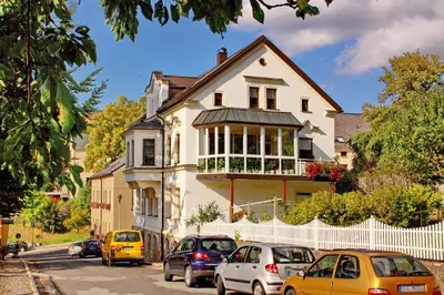 Das Gebäude in dem sich die Ferienwohnung befindet