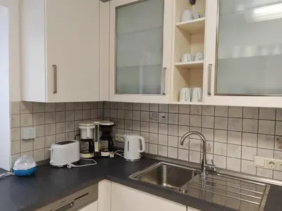 Küche/Küchenzeile in der Unterkunft Apartment E1 - Gut ausgestattete 3-Zimmerwohnung 68 qm für 1-5 Personen 2xZZ 1xSC