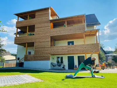 Das Gebäude in dem sich die Ferienwohnung befindet