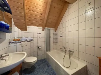Ein Badezimmer in der Unterkunft Ferienwohnungen Am Kirchberg Kapplblick