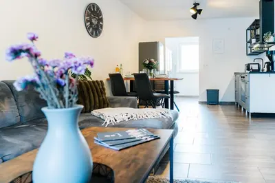 Ein Sitzbereich in der Unterkunft Select-Home 2 - Netflix - Kaffee&Tee - Parkplatz - viele Extras