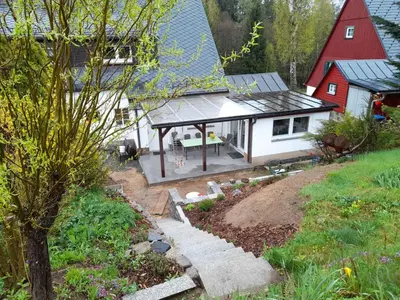 Ein Garten an der Unterkunft Holiday Home Grenzenlos by Interhome